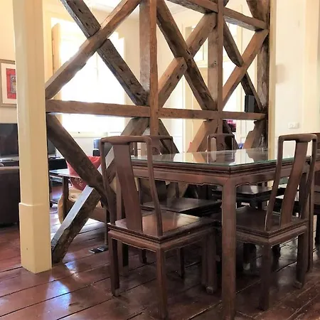 Center Baixa - 3 Bedrooms Apartment *