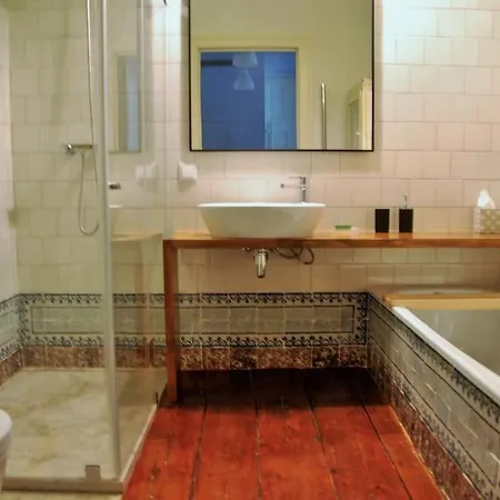 Center Baixa - 3 Bedrooms *