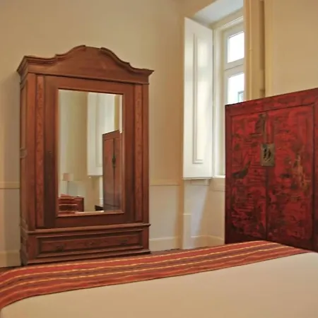 Center Baixa - 3 Bedrooms Апартаменты *